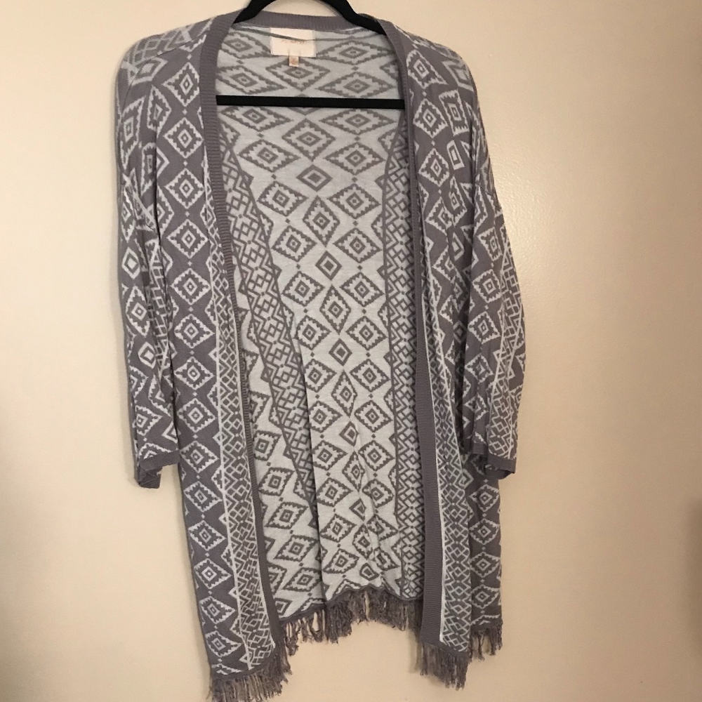 NWOT Skies Are Blue Patterned Cardigan